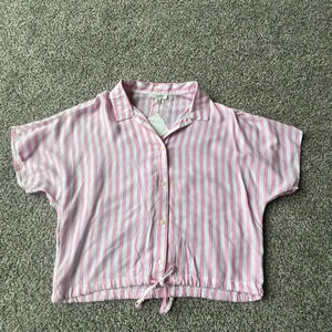 Beach lunch lounge top